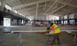 കുടിയേറ്റ തൊഴിലാളികള്‍ക്കുള്ള വര്‍ക്ക് പെര്‍മിറ്റുകള്‍ സ്വയമേവ പുതുക്കുന്നത് അവസാനിപ്പിച്ച് യുഎസ്