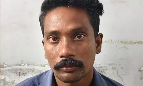 പുത്തരിക്കലില് ഭര്ത്താവ് ഭാര്യയെ വെട്ടി പരിക്കേല്പ്പിച്ചു പുത്തരിക്കലില് ഭര്ത്താവ് ഭാര്യയെ വെട്ടി പരിക്കേല്പ്പിച്ചു