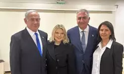 ഇറാനിലെ രാജവാഴ്ച അനുകൂല ഗ്രൂപ്പ് സായുധ സംഘടനയെന്ന് റെസ പഹ്ലാവി ഇറാനിലെ രാജവാഴ്ച അനുകൂല ഗ്രൂപ്പ് സായുധ സംഘടനയെന്ന് റെസ പഹ്ലാവി