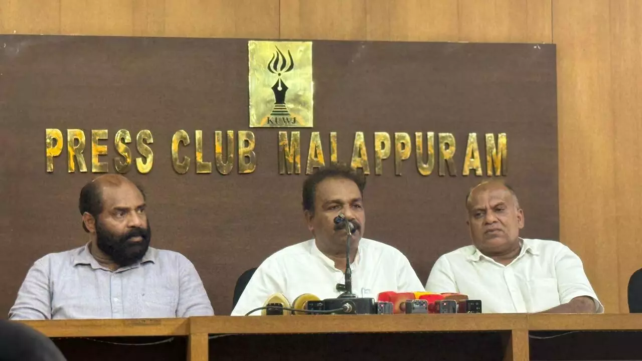 എസ്ഐആര്: പൗരത്വ നിഷേധം അനുവദിക്കില്ല; സംസ്ഥാനത്ത് ജാഗ്രതാ കാംപയിന് സംഘടിപ്പിക്കും: എസ്ഡിപിഐ എസ്ഐആര്: പൗരത്വ നിഷേധം അനുവദിക്കില്ല; സംസ്ഥാനത്ത് ജാഗ്രതാ കാംപയിന് സംഘടിപ്പിക്കും: എസ്ഡിപിഐ