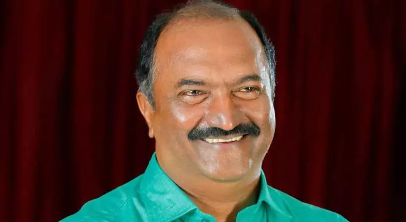 ശബരിമലയിലേക്കുള്ള വിവിധ റോഡുകളുടെ നവീകരണത്തിനായി 377.8 കോടി രൂപ അനുവദിച്ചതായി ധനകാര്യമന്ത്രി കെ എന്‍ ബാലഗോപാല്‍