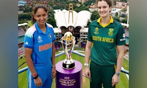 മഴ; മുംബൈയില് വനിതാ ഏകദിന ലോകകപ്പ് ഫൈനല് വൈകുന്നു മഴ; മുംബൈയില് വനിതാ ഏകദിന ലോകകപ്പ് ഫൈനല് വൈകുന്നു