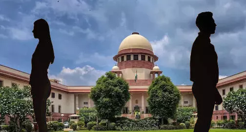 ജാതകം ചേരാത്തതിനാല് വിവാഹവാഗ്ദാനത്തില് നിന്ന് എസ്പി പിന്മാറി, പീഡനപരാതി നല്കി ഡിഎസ്പി, ജാതകം നേരത്തെ നോക്കണമായിരുന്നുവെന്ന് സുപ്രിംകോടതി ജാതകം ചേരാത്തതിനാല് വിവാഹവാഗ്ദാനത്തില് നിന്ന് എസ്പി പിന്മാറി, പീഡനപരാതി നല്കി ഡിഎസ്പി, ജാതകം നേരത്തെ നോക്കണമായിരുന്നുവെന്ന് സുപ്രിംകോടതി