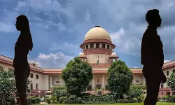 ജാതകം ചേരാത്തതിനാല് വിവാഹവാഗ്ദാനത്തില് നിന്ന് എസ്പി പിന്മാറി, പീഡനപരാതി നല്കി ഡിഎസ്പി, ജാതകം നേരത്തെ നോക്കണമായിരുന്നുവെന്ന് സുപ്രിംകോടതി ജാതകം ചേരാത്തതിനാല് വിവാഹവാഗ്ദാനത്തില് നിന്ന് എസ്പി പിന്മാറി, പീഡനപരാതി നല്കി ഡിഎസ്പി, ജാതകം നേരത്തെ നോക്കണമായിരുന്നുവെന്ന് സുപ്രിംകോടതി