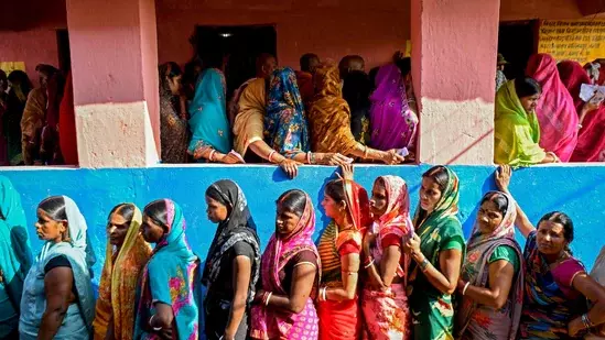 ബിഹാറില്‍ ആദ്യഘട്ട വോട്ടെടുപ്പ് പൂര്‍ത്തിയായി; പോളിങ് 64.66 ശതമാനം