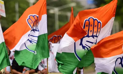 കെപിസിസി അംഗം റിജില്‍ മാക്കുറ്റി സ്ഥാനാര്‍ഥിയാകും; കോര്‍പറേഷനില്‍ സ്ഥാനാര്‍ഥികളെ പ്രഖ്യാപിച്ച് യുഡിഎഫ്