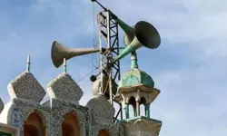 ഉച്ചഭാഷിണികള്‍ ഉപയോഗിച്ചെന്ന പേരില്‍ പള്ളികള്‍ക്കെതിരേ പതിനേഴോളം കേസുകള്‍ ഫയല്‍ ചെയ്ത് പോലിസ്