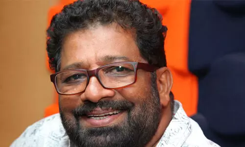 കോഴിക്കോട് കോര്പ്പറേഷനില് സംവിധായകന് വി എം വിനു മല്സരിച്ചേക്കും കോഴിക്കോട് കോര്പ്പറേഷനില് സംവിധായകന് വി എം വിനു മല്സരിച്ചേക്കും