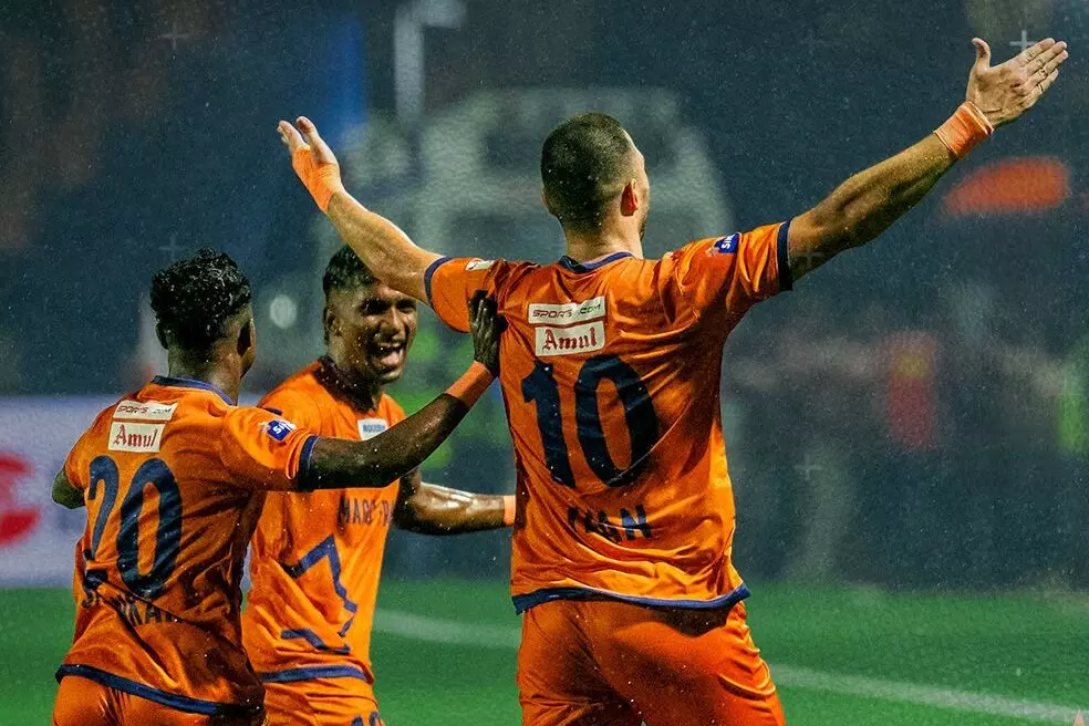 സൂപര് ലീഗ് കേരള; തൃശൂര് മാജിക്കിനു മുന്നില് മലപ്പുറത്തിന് സീസണിലെ ആദ്യ തോല്വി സൂപര് ലീഗ് കേരള; തൃശൂര് മാജിക്കിനു മുന്നില് മലപ്പുറത്തിന് സീസണിലെ ആദ്യ തോല്വി