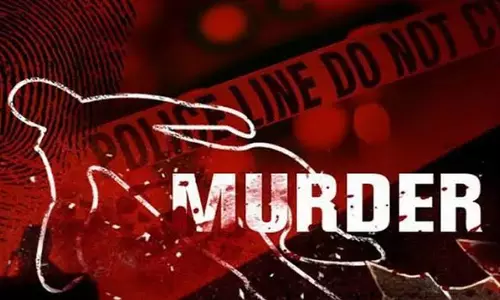 കുഞ്ഞുങ്ങളെ കഴുത്തു ഞെരിച്ചു കൊന്ന ശേഷം അമ്മ തൂങ്ങിമരിച്ചു