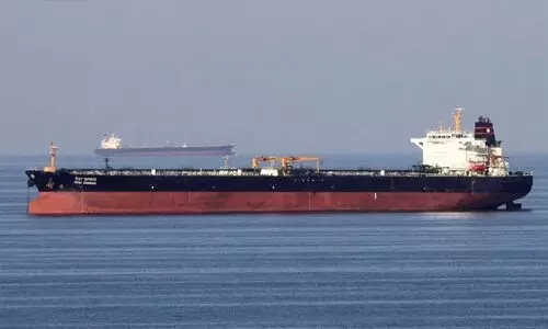 യുഎഇ തീരത്ത് നിന്ന് ചരക്കുകപ്പല് പിടിച്ച് ഇറാന് യുഎഇ തീരത്ത് നിന്ന് ചരക്കുകപ്പല് പിടിച്ച് ഇറാന്