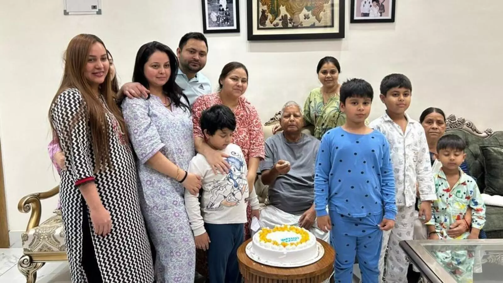 ലാലു പ്രസാദിന്റെ കുടുംബത്തില്‍ കലഹം; മകള്‍ രോഹിണി ആചാര്യക്കു പിന്നാലെ മൂന്നു പെണ്‍മക്കള്‍ വീടുവിട്ടു