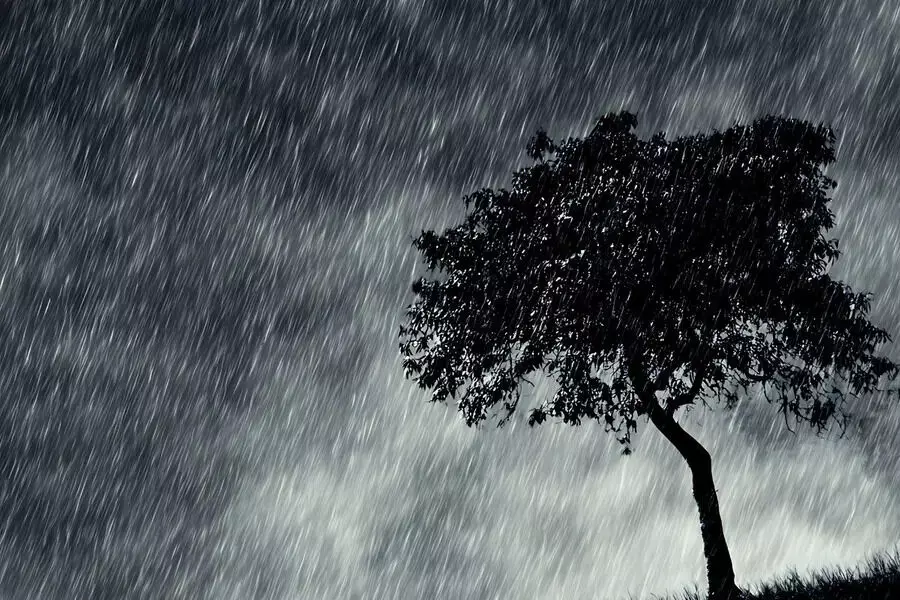 ചെന്നൈയില്‍ കനത്ത മഴ, റെഡ് അലേര്‍ട്ട്