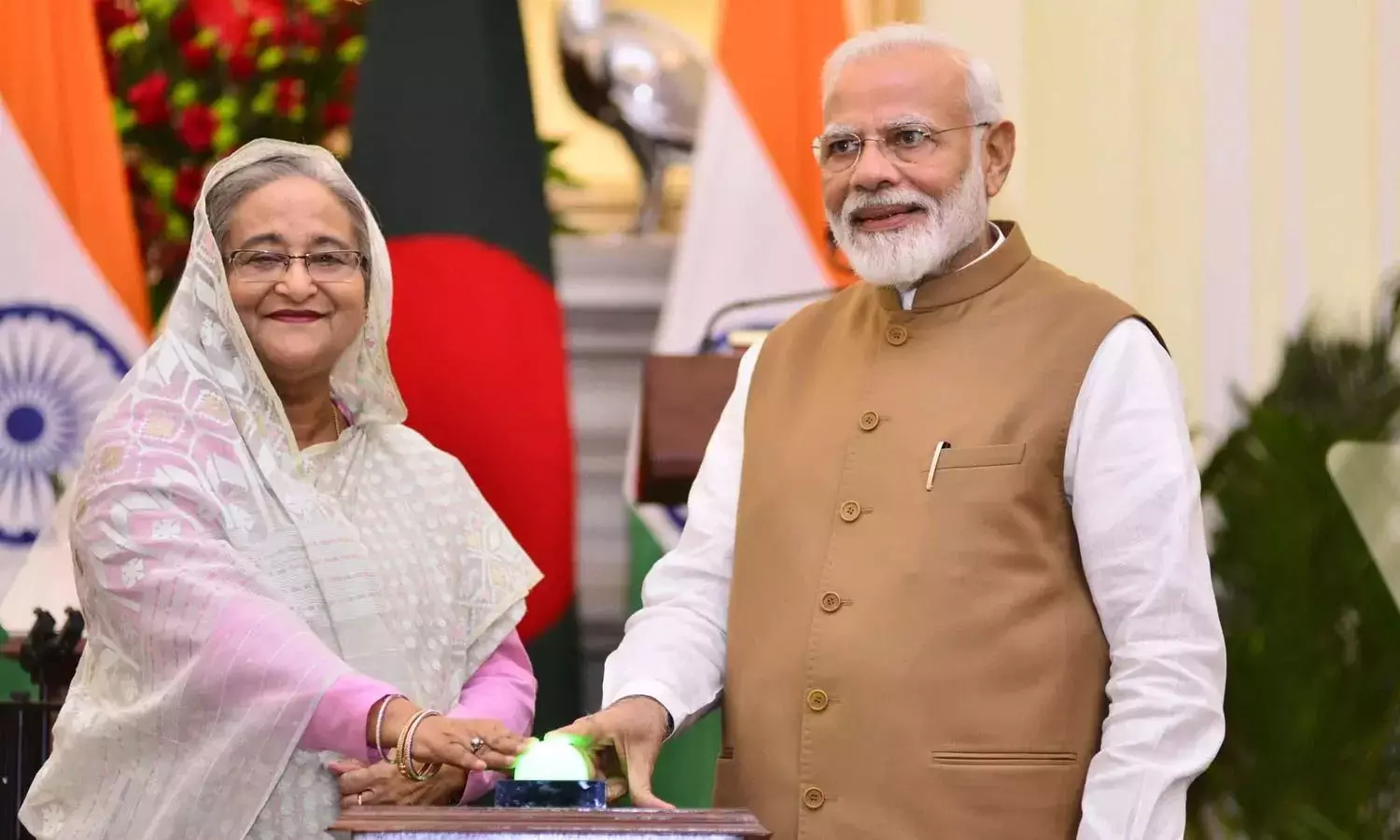 ബംഗ്ലാദേശ് ജനങ്ങളുടെ താത്പര്യങ്ങള് സംരക്ഷിക്കും; ഷെയ്ഖ് ഹസീനയെ കൈമാറില്ലെന്ന പരോക്ഷ സൂചന നല്കി ഇന്ത്യ ബംഗ്ലാദേശ് ജനങ്ങളുടെ താത്പര്യങ്ങള് സംരക്ഷിക്കും; ഷെയ്ഖ് ഹസീനയെ കൈമാറില്ലെന്ന പരോക്ഷ സൂചന നല്കി ഇന്ത്യ