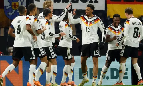 ലോകകപ്പ് യോഗ്യത ഉറപ്പിച്ച് ജര്മ്മനിയും നെതര്ലന്റസും, പോളണ്ടും സ്ലോവാകിയയും പ്ലേ ഓഫ് കളിക്കണം ലോകകപ്പ് യോഗ്യത ഉറപ്പിച്ച് ജര്മ്മനിയും നെതര്ലന്റസും, പോളണ്ടും സ്ലോവാകിയയും പ്ലേ ഓഫ് കളിക്കണം