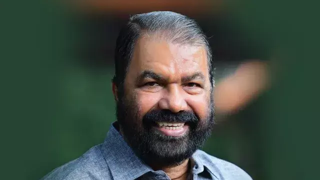 വര്ക്കല ട്രെയിന് സംഭവം: 19-കാരിക്ക് നഷ്ടപരിഹാരം ആവശ്യപ്പെട്ട് മന്ത്രി ശിവന്കുട്ടി റെയില്വേ മന്ത്രിക്ക് കത്തയച്ചു വര്ക്കല ട്രെയിന് സംഭവം: 19-കാരിക്ക് നഷ്ടപരിഹാരം ആവശ്യപ്പെട്ട് മന്ത്രി ശിവന്കുട്ടി റെയില്വേ മന്ത്രിക്ക് കത്തയച്ചു