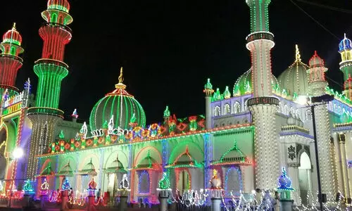 ബീമാപള്ളി ഉറൂസ്: 22ന് പ്രാദേശിക അവധി ബീമാപള്ളി ഉറൂസ്: 22ന് പ്രാദേശിക അവധി