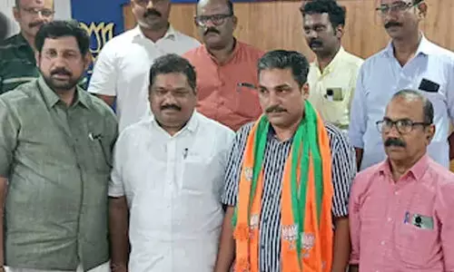 മുസ് ലിം ലീഗ് നേതാവ് ബിജെപിയില്; ബിജെപിയുടെ ദേശീയത ആകര്ഷിച്ചെന്ന് ഉമ്മര് മുസ് ലിം ലീഗ് നേതാവ് ബിജെപിയില്; ബിജെപിയുടെ ദേശീയത ആകര്ഷിച്ചെന്ന് ഉമ്മര്