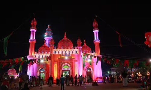 ബീമാപള്ളി ഉറൂസ്; ശനിയാഴ്ച തിരുവനന്തപുരം നഗരസഭാ പരിധിയിലെ വിദ്യാഭ്യാസ സ്ഥാപനങ്ങള്ക്ക് അവധി ബീമാപള്ളി ഉറൂസ്; ശനിയാഴ്ച തിരുവനന്തപുരം നഗരസഭാ പരിധിയിലെ വിദ്യാഭ്യാസ സ്ഥാപനങ്ങള്ക്ക് അവധി