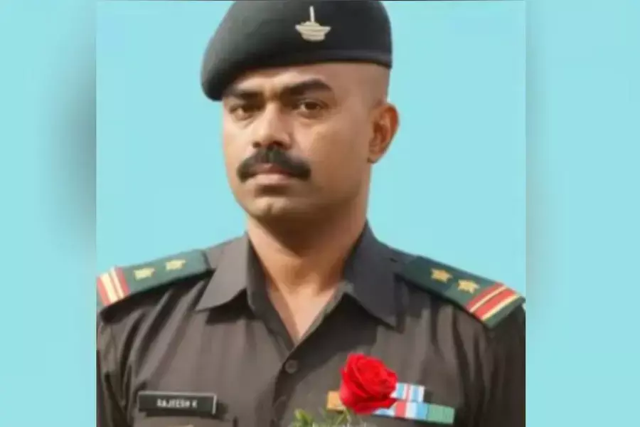 രജോരിയില്‍ പട്രോളിങ്ങിനിടെ വാഹനം കൊക്കയിലേക്ക് മറിഞ്ഞ് മലയാളി സൈനികന്‍ മരിച്ചു