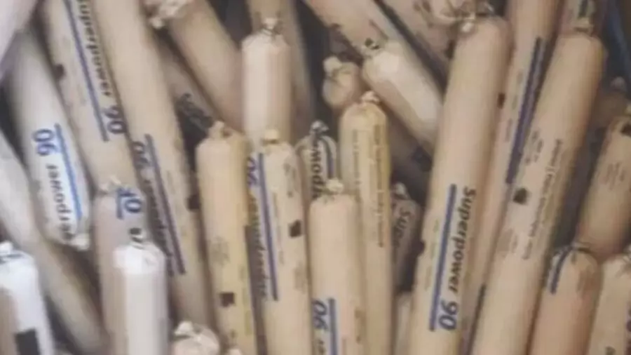 ഉത്തരാഖണ്ഡില്‍ സ്‌കൂളിന് സമീപം സ്‌ഫോടന ശേഷിയുള്ള ജലാറ്റിന്‍ സ്റ്റിക്കുകള്‍