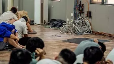 മ്യാന്മറില് സൈബര് തട്ടിപ്പ് കേന്ദ്രങ്ങള്; അടിമപ്പണിയില് നിന്ന് 300 ഇന്ത്യക്കാരെ മോചിപ്പിച്ചു മ്യാന്മറില് സൈബര് തട്ടിപ്പ് കേന്ദ്രങ്ങള്; അടിമപ്പണിയില് നിന്ന് 300 ഇന്ത്യക്കാരെ മോചിപ്പിച്ചു