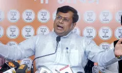 അനധികൃത വോട്ടര്‍മാരെ സംരക്ഷിക്കുന്നതിനുവേണ്ടിയാണ് എസ്‌ഐആറിനെ ടിഎംസി എതിര്‍ക്കുന്നതെന്ന് ബിജെപി