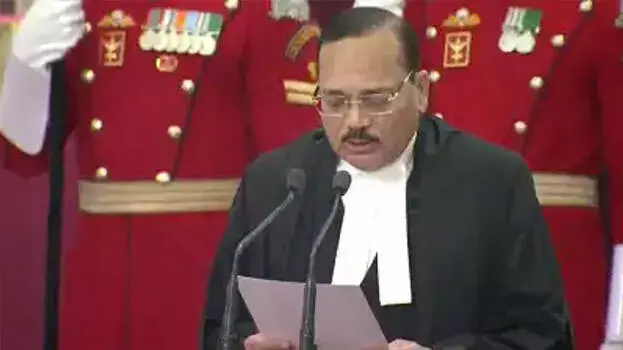 സുപ്രിംകോടതിയുടെ 53ാം ചീഫ് ജസ്റ്റിസായി ജസ്റ്റിസ് സൂര്യകാന്ത് ചുമതലയേറ്റു