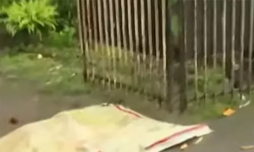 നഗരസഭ മുന് അംഗവും മകനും ചേര്ന്ന് യുവാവിനെ കുത്തിക്കൊന്നു നഗരസഭ മുന് അംഗവും മകനും ചേര്ന്ന് യുവാവിനെ കുത്തിക്കൊന്നു