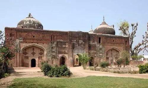 ഭഗത് സാധന പള്ളിയില് അതിക്രമിച്ചു കയറി സിനിമ ഷൂട്ടിങ്; കേസെടുക്കണമെന്ന് പഞ്ചാബ് ശാഹി ഇമാം ഭഗത് സാധന പള്ളിയില് അതിക്രമിച്ചു കയറി സിനിമ ഷൂട്ടിങ്; കേസെടുക്കണമെന്ന് പഞ്ചാബ് ശാഹി ഇമാം