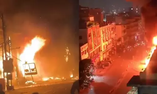 ഇലക്ട്രോണിക്‌സ് ഷോറൂമില്‍ തീപിടിത്തം; ഒരാള്‍ മരിച്ചു, ഏഴു പേര്‍ക്ക് പരിക്ക്