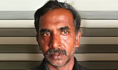 കോടതിയിലെ ടാപ്പുകള് മോഷ്ടിക്കുന്നയാള് അറസ്റ്റില് കോടതിയിലെ ടാപ്പുകള് മോഷ്ടിക്കുന്നയാള് അറസ്റ്റില്