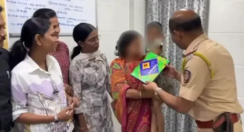 കുട്ടിയെ തട്ടിക്കൊണ്ടു പോയി 90,000 രൂപയ്ക്ക് വിറ്റു; അമ്മാവന് ഉള്പ്പെടെ അഞ്ചുപേര് അറസ്റ്റില് കുട്ടിയെ തട്ടിക്കൊണ്ടു പോയി 90,000 രൂപയ്ക്ക് വിറ്റു; അമ്മാവന് ഉള്പ്പെടെ അഞ്ചുപേര് അറസ്റ്റില്