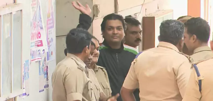 രാഹുല്‍ ഈശ്വറിന്റെ ലാപ്ടോപ് പിടിച്ചെടുത്തു