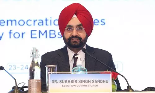 എസ്ഐആര് പൗരന്മാരെ ഉപദ്രവിക്കുന്നതാവരുതെന്ന് തിരഞ്ഞെടുപ്പ് കമ്മീഷണര് മുന്നറിയിപ്പ് നല്കിയെന്ന് എസ്ഐആര് പൗരന്മാരെ ഉപദ്രവിക്കുന്നതാവരുതെന്ന് തിരഞ്ഞെടുപ്പ് കമ്മീഷണര് മുന്നറിയിപ്പ് നല്കിയെന്ന്