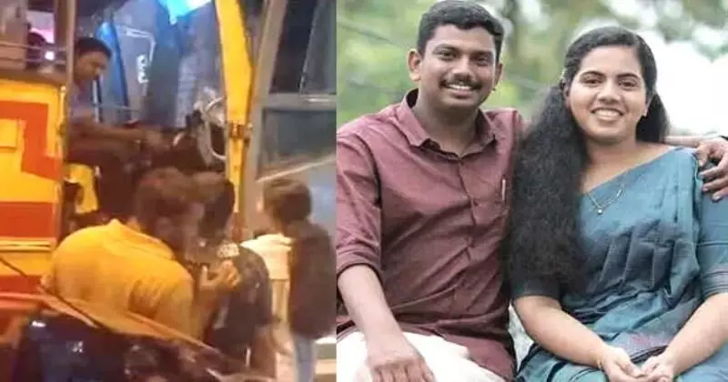 കെഎസ്ആര്ടിസി ബസ് തടഞ്ഞ കേസ്: ആര്യ രാജേന്ദ്രനെയും സച്ചിന് ദേവിനെയും പ്രതിപ്പട്ടികയില് നിന്ന് ഒഴിവാക്കി കുറ്റപത്രം കെഎസ്ആര്ടിസി ബസ് തടഞ്ഞ കേസ്: ആര്യ രാജേന്ദ്രനെയും സച്ചിന് ദേവിനെയും പ്രതിപ്പട്ടികയില് നിന്ന് ഒഴിവാക്കി കുറ്റപത്രം