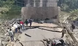 മധ്യപ്രദേശില്‍ പാലം തകര്‍ന്ന് അപകടം; ഒരാള്‍ക്ക് ദാരുണാന്ത്യം