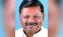 ബിജെപിക്ക് വോട്ടുതേടി സിപിഎം മുന്‍ എംഎല്‍എ എസ് രാജേന്ദ്രന്‍