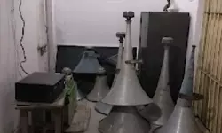 മുസഫര്‍ നഗറില്‍ പള്ളികളില്‍ നിന്ന് ഉച്ചഭാഷിണികള്‍ നീക്കം ചെയ്ത് പോലിസ്