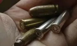 ആലപ്പുഴയില് വിദ്യാര്ഥിയുടെ ബാഗില് നിന്നും വെടിയുണ്ട കണ്ടെത്തി ആലപ്പുഴയില് വിദ്യാര്ഥിയുടെ ബാഗില് നിന്നും വെടിയുണ്ട കണ്ടെത്തി