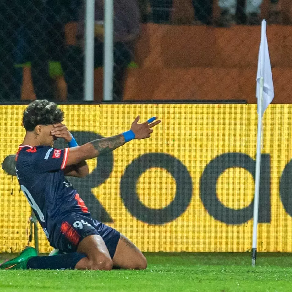 സൂപര്‍ ലീഗ് കേരള; കൊച്ചിയെ വീഴ്ത്തി മലപ്പുറം സെമിയില്‍, ഹാട്രിക്കുമായി ജോണ്‍ കെന്നഡി