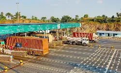 ഒരു വര്‍ഷത്തിനുള്ളില്‍ ടോള്‍ ബൂത്തുകള്‍ നിര്‍ത്തലാക്കും, പകരം തടസ്സമില്ലാത്ത സംവിധാനം: നിതിന്‍ ഗഡ്കരി