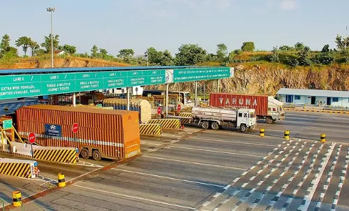 ഒരു വര്‍ഷത്തിനുള്ളില്‍ ടോള്‍ ബൂത്തുകള്‍ നിര്‍ത്തലാക്കും, പകരം തടസ്സമില്ലാത്ത സംവിധാനം: നിതിന്‍ ഗഡ്കരി