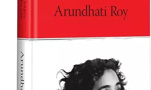 മദര് മേരി കംസ് ടു മി ; അരുന്ധതി റോയ് പുകവലിക്കുന്ന ചിത്രത്തിനെതിരായ ഹരജി തള്ളി സുപ്രിംകോടതി മദര് മേരി കംസ് ടു മി ; അരുന്ധതി റോയ് പുകവലിക്കുന്ന ചിത്രത്തിനെതിരായ ഹരജി തള്ളി സുപ്രിംകോടതി