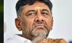 നാഷണല് ഹെറാള്ഡ് കേസില് നോട്ടിസ് അയച്ച സംഭവം; വെല്ലുവിളിക്കുന്നുവെന്ന് ഡി കെ ശിവകുമാര് നാഷണല് ഹെറാള്ഡ് കേസില് നോട്ടിസ് അയച്ച സംഭവം; വെല്ലുവിളിക്കുന്നുവെന്ന് ഡി കെ ശിവകുമാര്