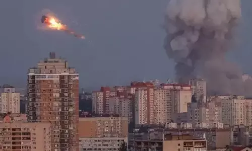 യുക്രെയ്നിലെ ഗ്രാമങ്ങള് റഷ്യസൈന്യം പിടിച്ചെടുത്തതായി റിപോര്ട്ട് യുക്രെയ്നിലെ ഗ്രാമങ്ങള് റഷ്യസൈന്യം പിടിച്ചെടുത്തതായി റിപോര്ട്ട്