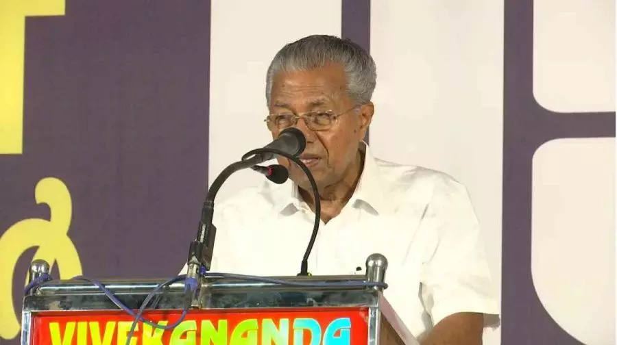 നോട്ടീസുമായി വന്നാല്‍ മുട്ട് വിറക്കുമെന്നാണോ കരുതിയത്; കിഫ്ബിക്കെതിരായ ഇഡി നോട്ടീസില്‍ പ്രതികരണവുമായി മുഖ്യമന്ത്രി പിണറായി വിജയന്‍