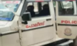 തിരഞ്ഞെടുപ്പ് ജോലിക്കെത്തിയ പോലിസുകാരനെ പാമ്പ് കടിച്ചു തിരഞ്ഞെടുപ്പ് ജോലിക്കെത്തിയ പോലിസുകാരനെ പാമ്പ് കടിച്ചു