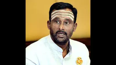 ടിപ്പു ജയന്തി പുനഃസ്ഥാപിക്കണമെന്ന് കോണ്‍ഗ്രസ്; സര്‍ക്കാരിന്റെ ഏത് നീക്കത്തെയും ബിജെപി എതിര്‍ക്കുമെന്ന് ബിജെപി