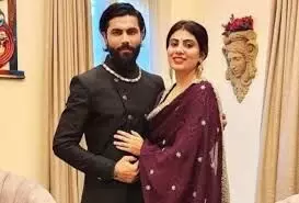 ഇന്ത്യന് താരങ്ങളില് ചിലര്ക്ക് വഴിവിട്ട സഞ്ചാരം: വന് വെളിപ്പെടുത്തലുമായി ജഡേജയുടെ ഭാര്യ റിവാബ ഇന്ത്യന് താരങ്ങളില് ചിലര്ക്ക് വഴിവിട്ട സഞ്ചാരം: വന് വെളിപ്പെടുത്തലുമായി ജഡേജയുടെ ഭാര്യ റിവാബ